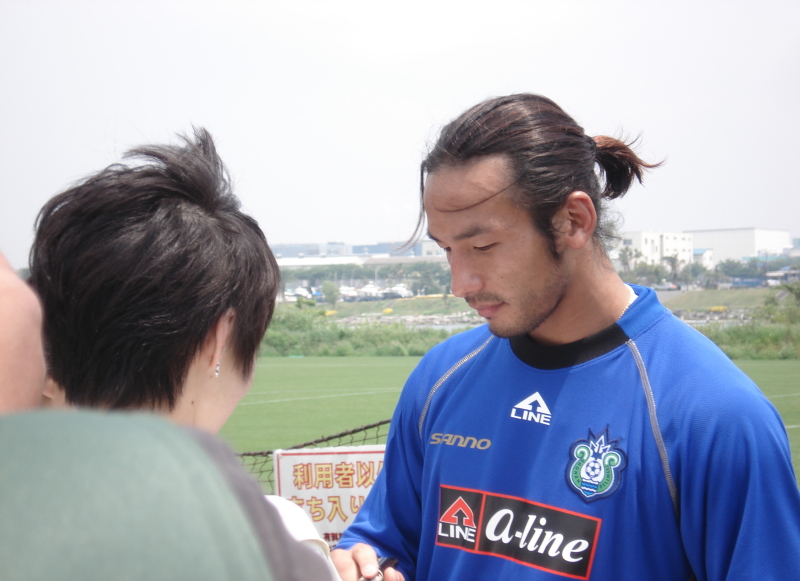 中田英寿さんが湘南ベルマーレで練習 湘南の風と波 湘南マリーナブログ